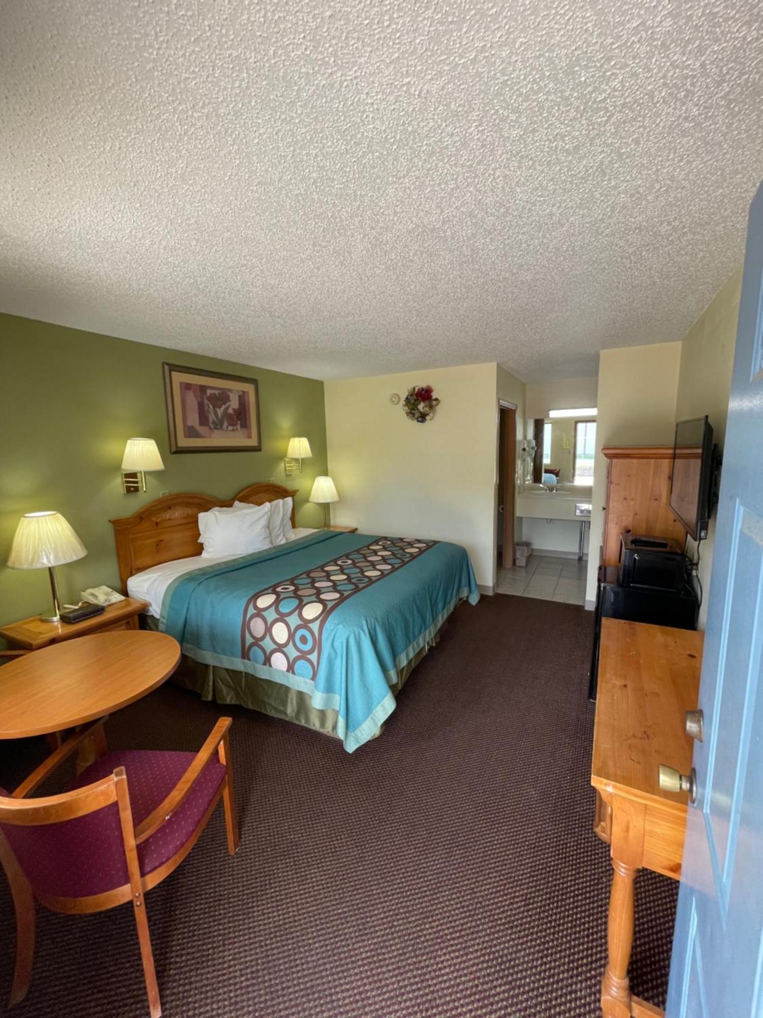 Executive Inn Маунтин Хоум Екстериор снимка