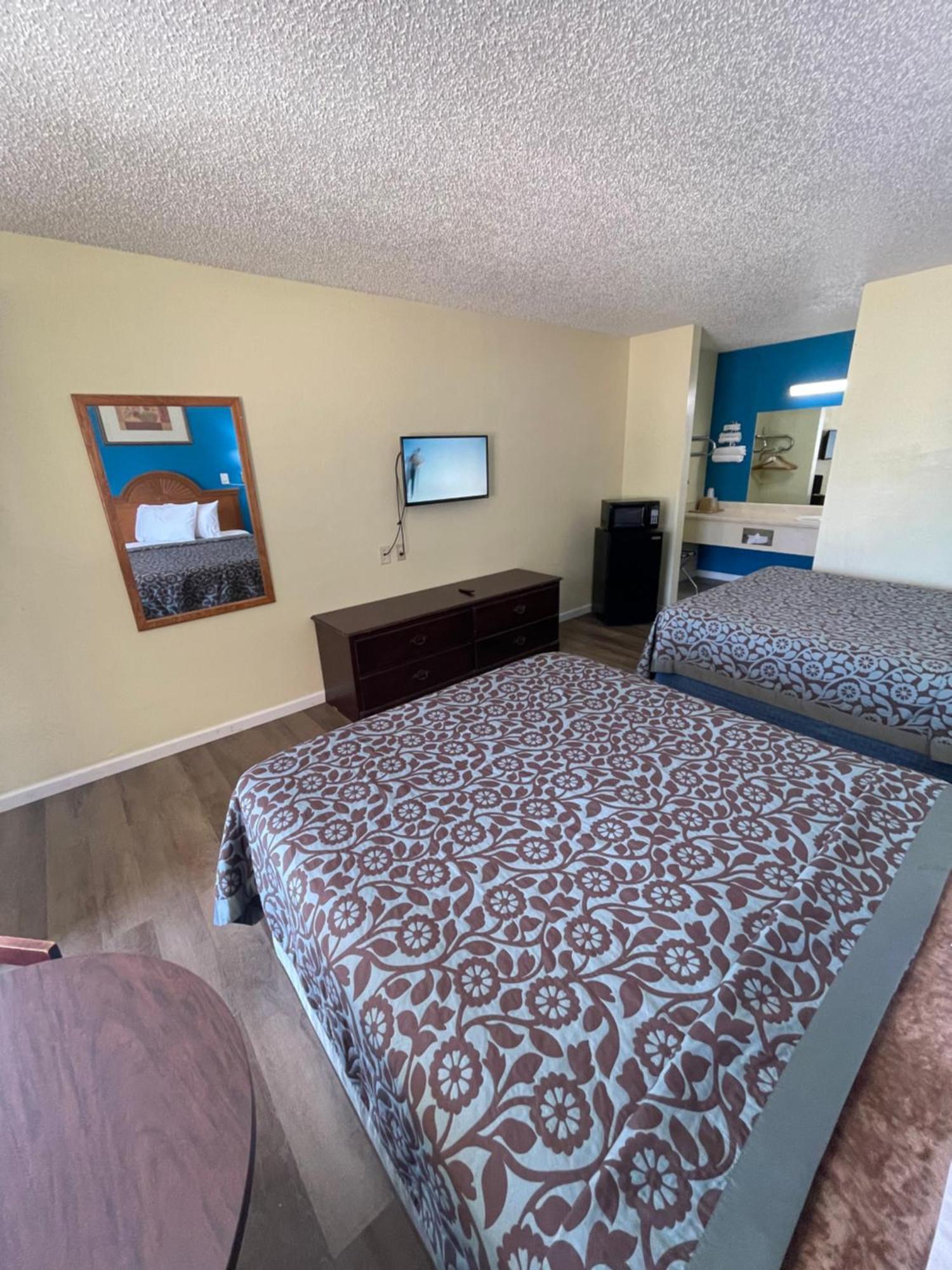 Executive Inn Маунтин Хоум Екстериор снимка