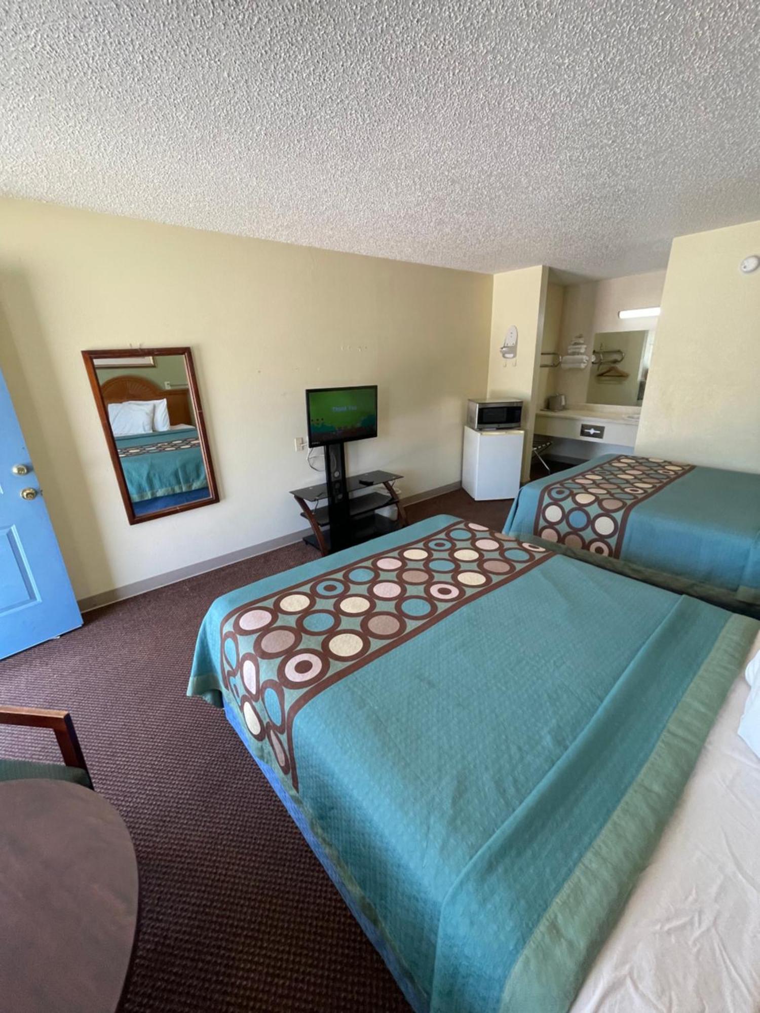 Executive Inn Маунтин Хоум Екстериор снимка